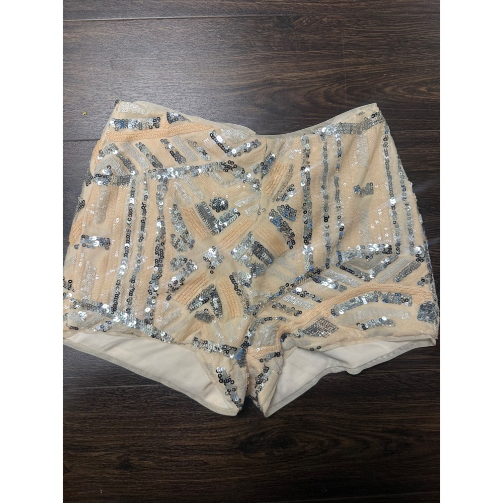 WOW Couture Sequined Art Deco Shorts – Size Small | Cream & Silver